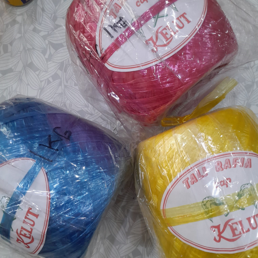 KELUT Rafia Warna 1kg